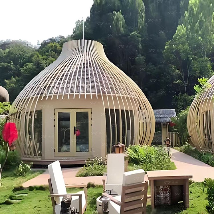 Customized Single Layer Luxury Birdcage-Shaped Large Artificial Tree House Prefabricated Victorian for Hotels Prefab Houses