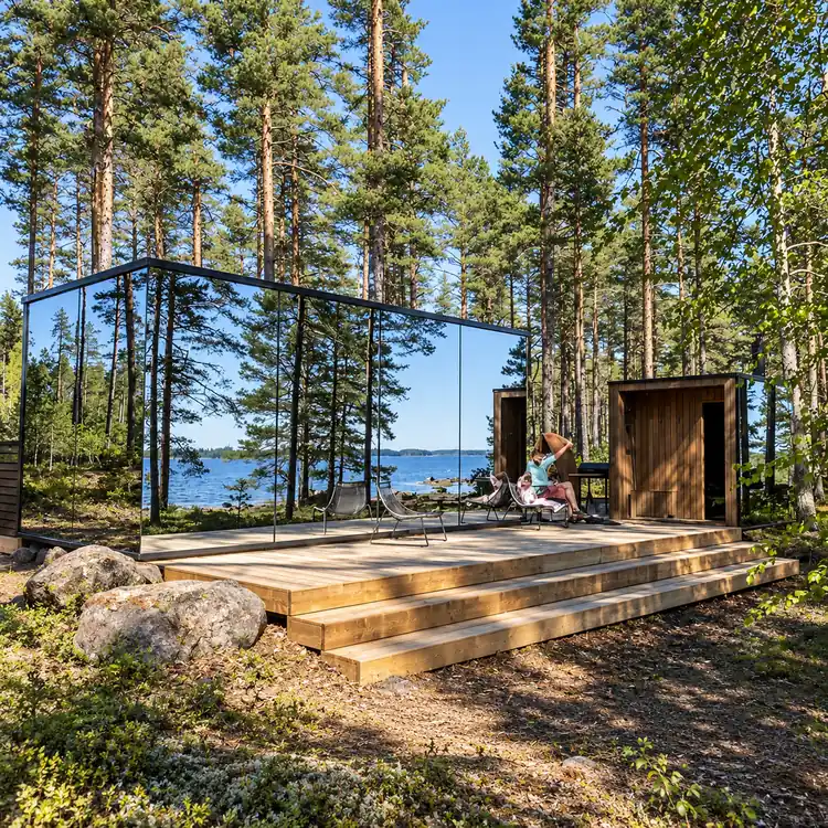 Mirror House